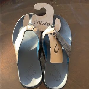 Men’s OluKai flip flops